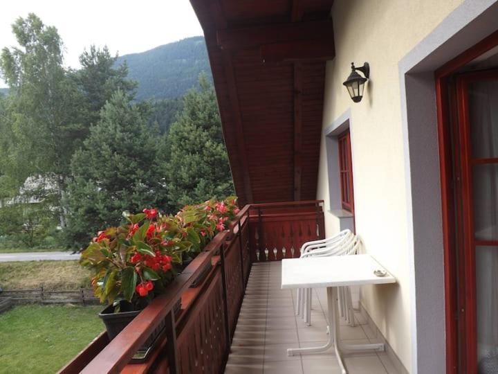 Apartmaji Bostjan Pristavec Kranjska Gora Bagian luar foto